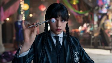 Le phénomène Mercredi revient sur Netflix avec du sang frais