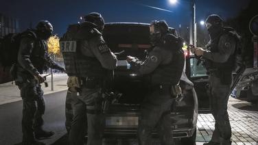 Dix ans après les attentats du 13 Novembre, avec les forces d’élite antiterroristes qui luttent contre l’hydre islamiste en France