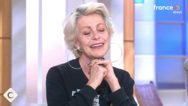 «Je suis bénie» : l’émotion de Lio face au message inattendu de Louane dans «C à Vous»