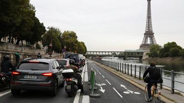 Municipales à Paris : voies sur berges, «super-priorité», parkings relais... La voiture au cœur de la bataille