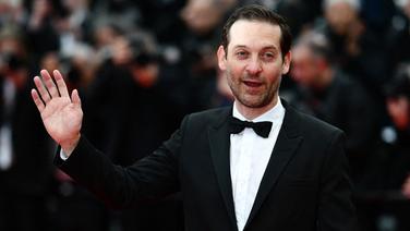 Tobey Maguire de retour dans le costume de Spider-Man ? Sam Raimi le souhaite, mais Marvel...