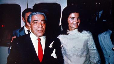Aristote Onassis et Jacqueline Kennedy lors de leur mariage en 1968