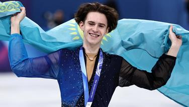 JO 2026 : «Je n'aurais jamais pu imaginer l'or», reconnaît Mikhail Shaidorov, champion olympique de patinage artistique