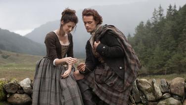 La série Outlander tire sa révérence, cap sur l’Écosse ! Découvrez 5 lieux mythiques où revivre l’histoire de Claire et Jamie