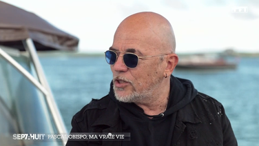 «C’est synonyme de solitude» : Pascal Obispo se confie sur le divorce qui a marqué sa vie