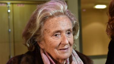 Bernadette Chirac a 93 ans : zoom sur son château en Corrèze, un refuge chargé d’histoire dans un village de moins de 300 habitants