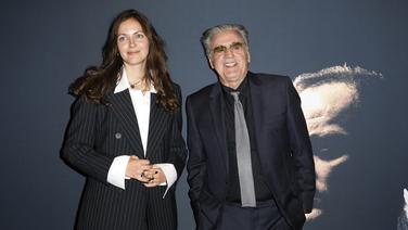 Nelly Auteuil avec son père Daniel sur le tapis rouge de Cannes, sa mère Emmanuelle Béart a aussi monté les marches