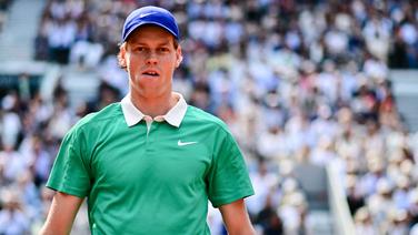 Jannik Sinner, finaliste l’an dernier, sera le grand favori de Roland-Garros chez les hommes.