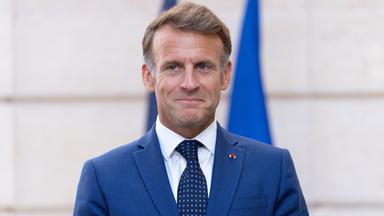 Emmanuel Macron bientôt en Charente-Maritime, sur les lieux d’une célèbre émission télé ? Cette sortie qui pourrait valoir son pesant d’or