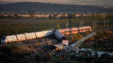 Espagne : le récit des 23 dernières minutes qui ont mené à la collision entre deux trains ayant fait au moins 68 morts
