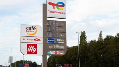 «On demande à Total d’être exemplaire» : le gouvernement exige une baisse du prix du gazole après le déstockage des barils