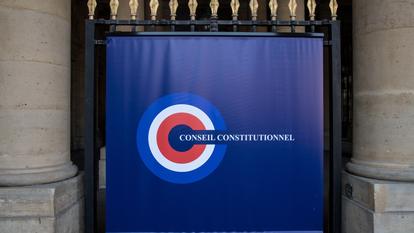 Le Conseil constitutionnel.