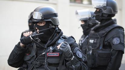 Le Raid est arrivé sur place à 19 heures.