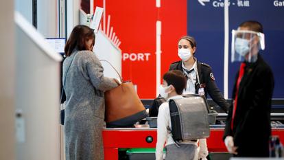 Le transport aérien a-t-il besoin d'un contrôle supplémentaire à l'heure où les aéroports et les compagnies aériennes sont exsangues ?