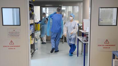 Les cliniques privées peuvent appuyer l'hôpital public (comme ici, l'hôpital nord de Marseille) en prenant des patients Covid en réanimation.