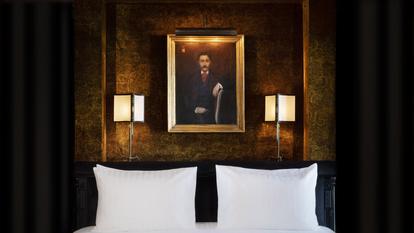 Le 18 novembre 2022, cent ans jour pour jour après la mort de Marcel Proust, un hôtel de luxe ouvrira dans le 3e arrondissement à Paris.