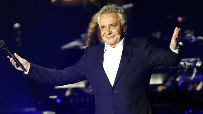 Dans une Interview Michel Sardou se dit prêt à vouloir sauver le mari de Sandrine Rousseau.