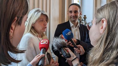 Clotilde Pouzergue, maire d'Oullins et Jérôme Moroge, maire de Pierre-Bénite.