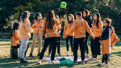 Le mouvement scout juif français revendique en 2023 plus de 4000 membres.