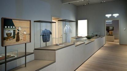 «Nous racontons cette histoire d'humiliation extrême et nous avons redonné leur dignité aux victimes en présentant leurs objets d'une manière très particulière», a expliqué à l'AFP Annemiek Gringold, conservatrice du musée.