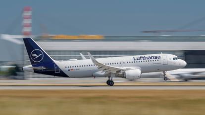 Un avion de la compagnie aérienne Lufthansa.