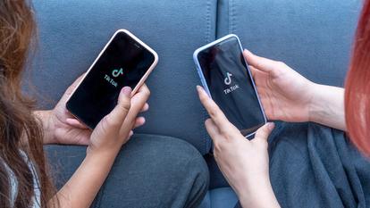 La pandémie de Covid-19 a entraîné une multiplication des vidéos postées et visionnées sur TikTok.