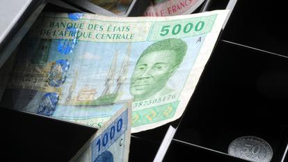 «La plupart des sociétés concernées ne développaient pas ou n’exploitaient pas les concessions qui leur avaient été attribuées», a expliqué Oumar Totiya Barry, chercheur sur le secteur minier.