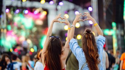 La vente de places de spectacle a généré 2,1 milliards d’euros en France en 2023.