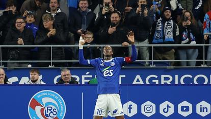 Emmanuel Emegha réagit à sa suspension.