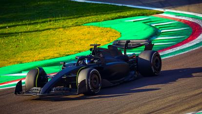 Sergio Perez à l’essai au volant d’une Cadillac en novembre.
