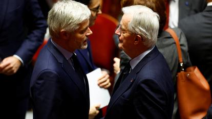 Laurent Wauquiez, président du groupe Droite Républicaine et Michel Barnier, ex-premier ministre, député DR de Paris.