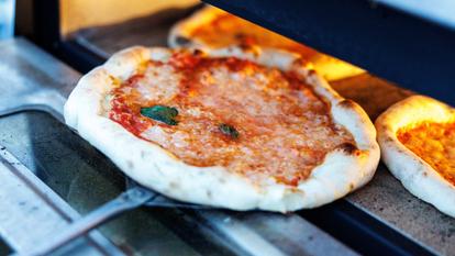 La cuisine italienne dans son ensemble mêle « échange de saveurs et de savoir-faire, de souvenirs et d’émotions ». Son dossier sera examiné de mardi à jeudi par un comité de l’organisation onusienne, à New Dehli, en vue d’une potentielle inscription au patrimoine culturel et immatériel de l’Unesco.