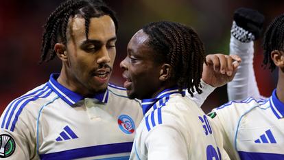 Strasbourg prend la tête du classement.