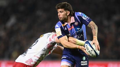 Matthieu Jalibert contre les Scarlets de Llanelli.