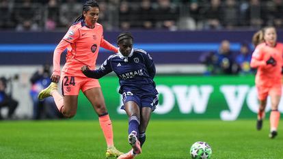 Melween Ndongala face au FC Barcelone