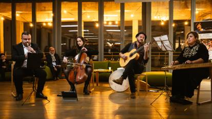 Pax Musica donne aux musiciens professionnels en exil l’opportunité d’acquérir « les codes culturels » pour se créer un réseau en France.