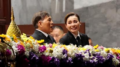 Le roi de Thaïlande Maha Vajiralongkorn et la reine Suthida assistent à la cérémonie d’ouverture des Jeux d’Asie du Sud-Est.