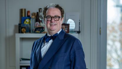 « Rassembler la profession et la réformer sont deux des trois termes du mantra de mon mandat, avec le mot restaurer », précise Louis Degos, élu bâtonnier de Paris pour 2026-2027.