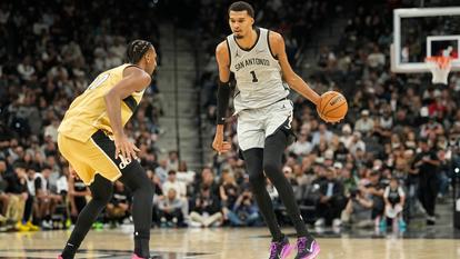 Victor Wembanyama face à Alex Sarr.