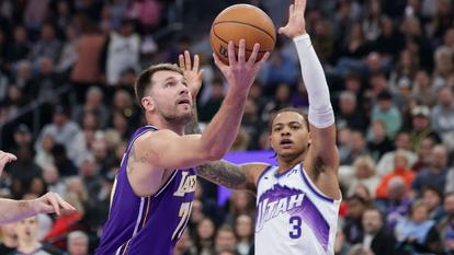 La star slovène Luka Doncic a signé un gros triple-double avec les Los Angeles Lakers contre l’Utah Jazz.