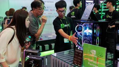 Des composants Nvidia, entreprise américaine cofondée par le taïwanais Jensen Huang, exposés au salon taïwanais de la tech Computex.