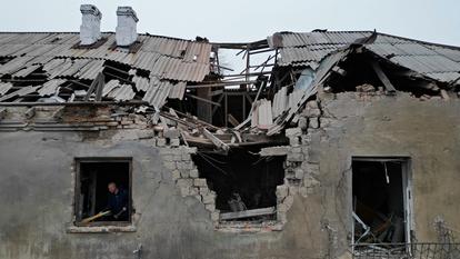 جنديان كوريان شماليان محتجزان في أوكرانيا.