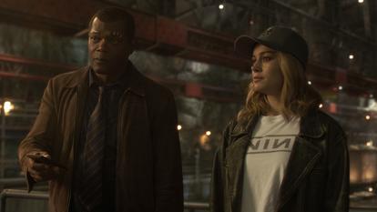Samuel L. Jackson et Brie Larson dans Captain Marvel sur TF1.
