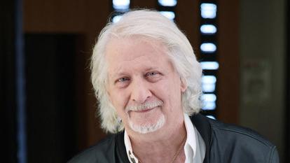 Patrick Sébastien .
