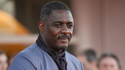 Idris Elba fait partie des 1 157 personnes figurant distinguées par Charles III en 2025.