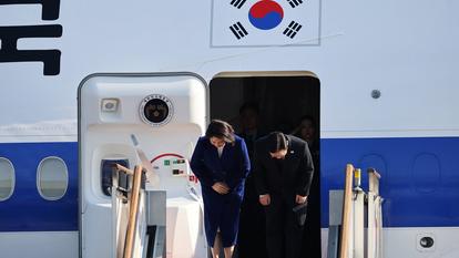 Le président sud-coréen, Lee Jae Myung, a atterri dimanche à Pékin avec sa femme.