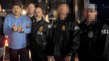 Le président vénézuélien Nicolás Maduro, capturé et conduit en détention depuis la base aérienne de la Garde nationale de Stewart à Newburgh, dans l’État de New York, le 3 janvier 2026.