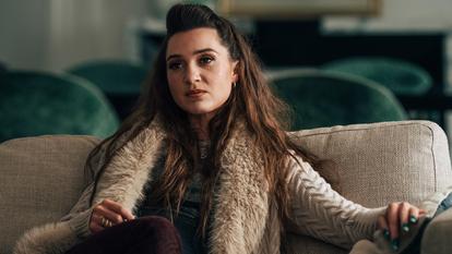 «C’est la première fois que je me grime autant jusque dans la voix, il ne reste rien de moi.»