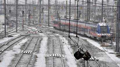 Plusieurs lignes sont paralysées par la neige ce mardi. (Image d’illustration)