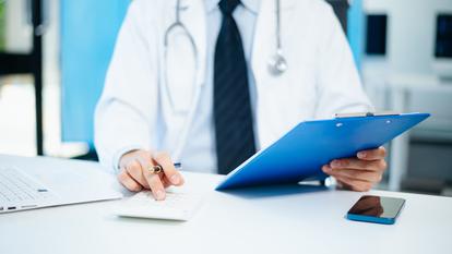La désinformation en santé « a toujours accompagné les progrès scientifiques et les crises sanitaires ». (Image d’illustration)